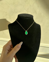 Load image into Gallery viewer, The Pear Emerald Necklace
